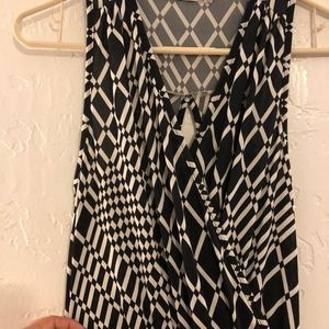 Sof USA jumper with keyhole back, size small